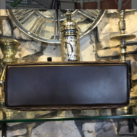 Louis Vuitton Damier Ebene Chelsea Tote - Picture 4 of 4